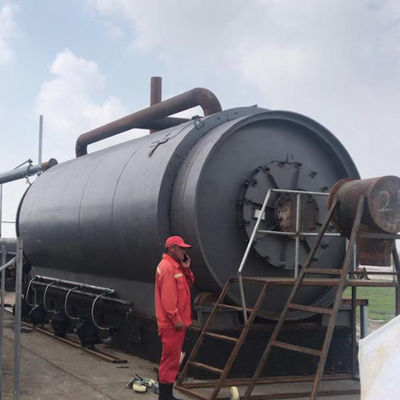 15Machine de pyrolyse de 5 kW pour transformer les déchets en huile de carburant à partir de plastique de pneus et de caoutchouc