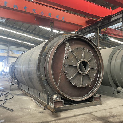 15.5kw Type de pneus à petite échelle de déchets d'usine de pyrolyse de caoutchouc plastique pour la production de carburant