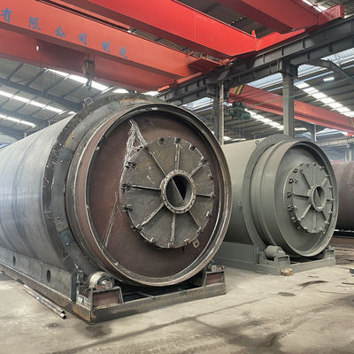 15.5kw Type de pneus à petite échelle de déchets d'usine de pyrolyse de caoutchouc plastique pour la production de carburant