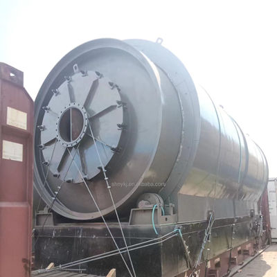 Transformer les déchets de pneus en huile de pyrolyse précieuse avec une machine de recyclage à refroidissement par eau