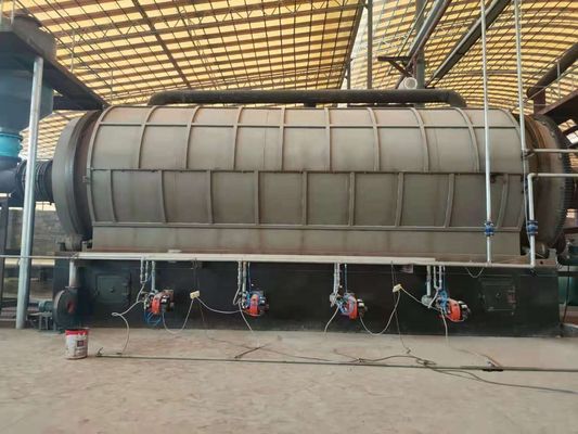 Transformer les déchets de pneus en huile de pyrolyse précieuse avec une machine de recyclage à refroidissement par eau