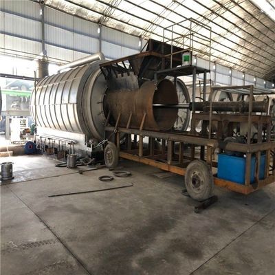 38 tonnes Poids de la machine Ligne de production de recyclage d'huile de caoutchouc à tension 380V